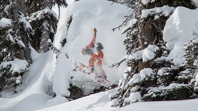 Heliskiing in Canada Institut Le Rosey